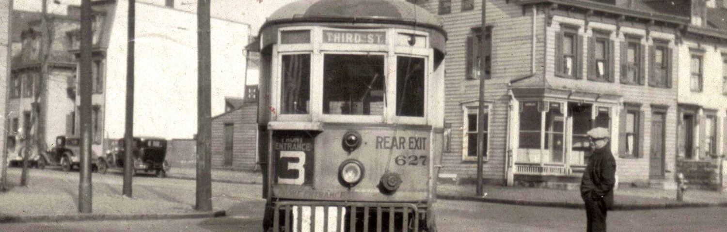 Street car northbound on 4th at Reily Street Dec. 4, 1937